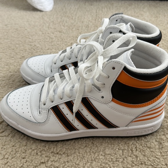 Adidas Top Ten Hi Shoes - Picture 2 of 5